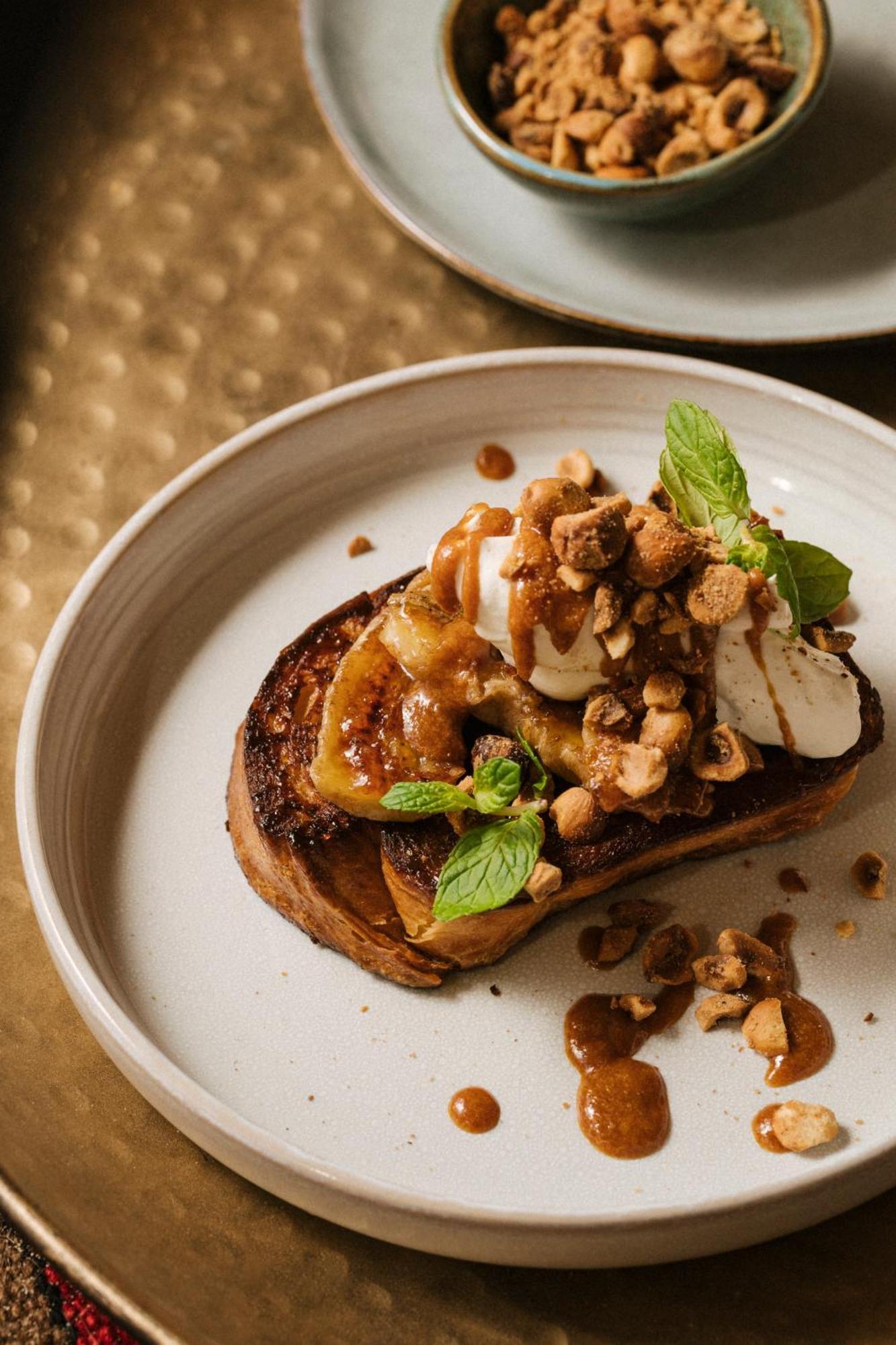 Hotel Our Habitas Alula Al-ʿUla Esterno foto A fig and goat's cheese toast