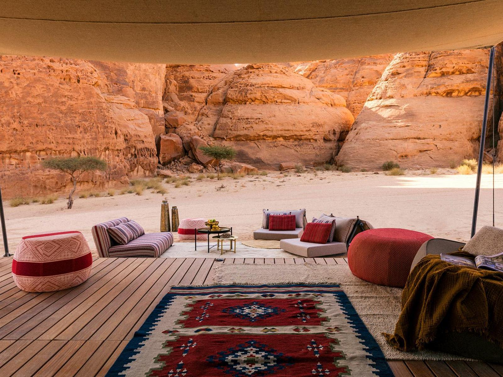 Hotel Our Habitas Alula Al-ʿUla Esterno foto The view from the bedroom of a suite at the Bawa Oasish