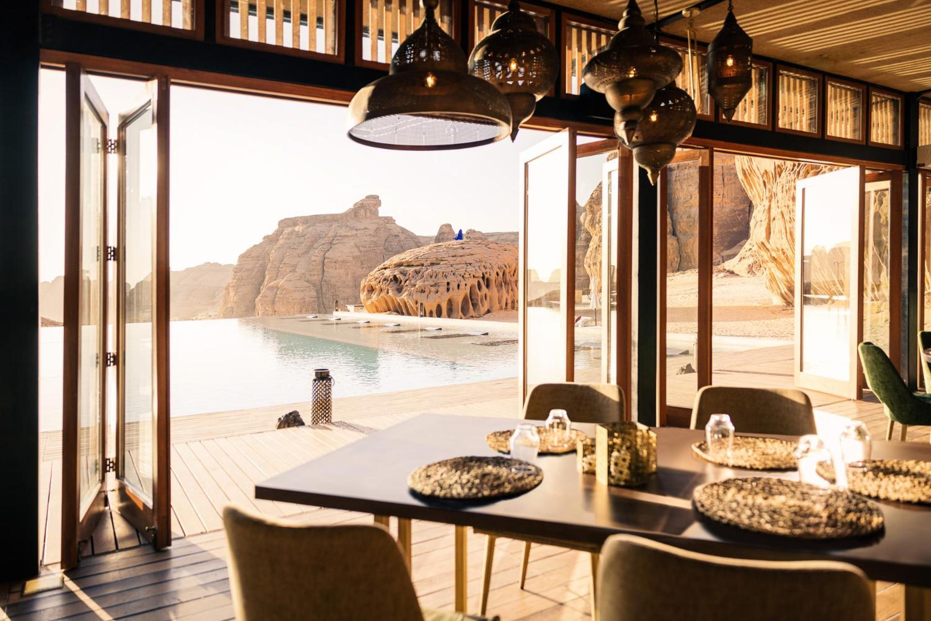 Hotel Our Habitas Alula Al-ʿUla Esterno foto Dining room at the Six Senses Spa